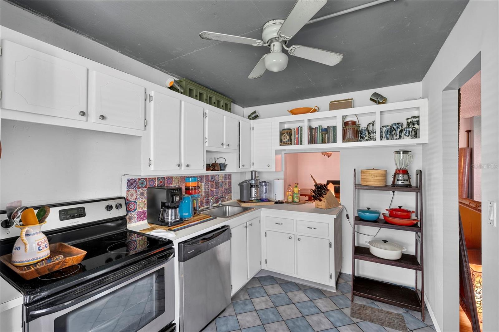 6960 20th Unit 105, St Petersburg, FL 33710