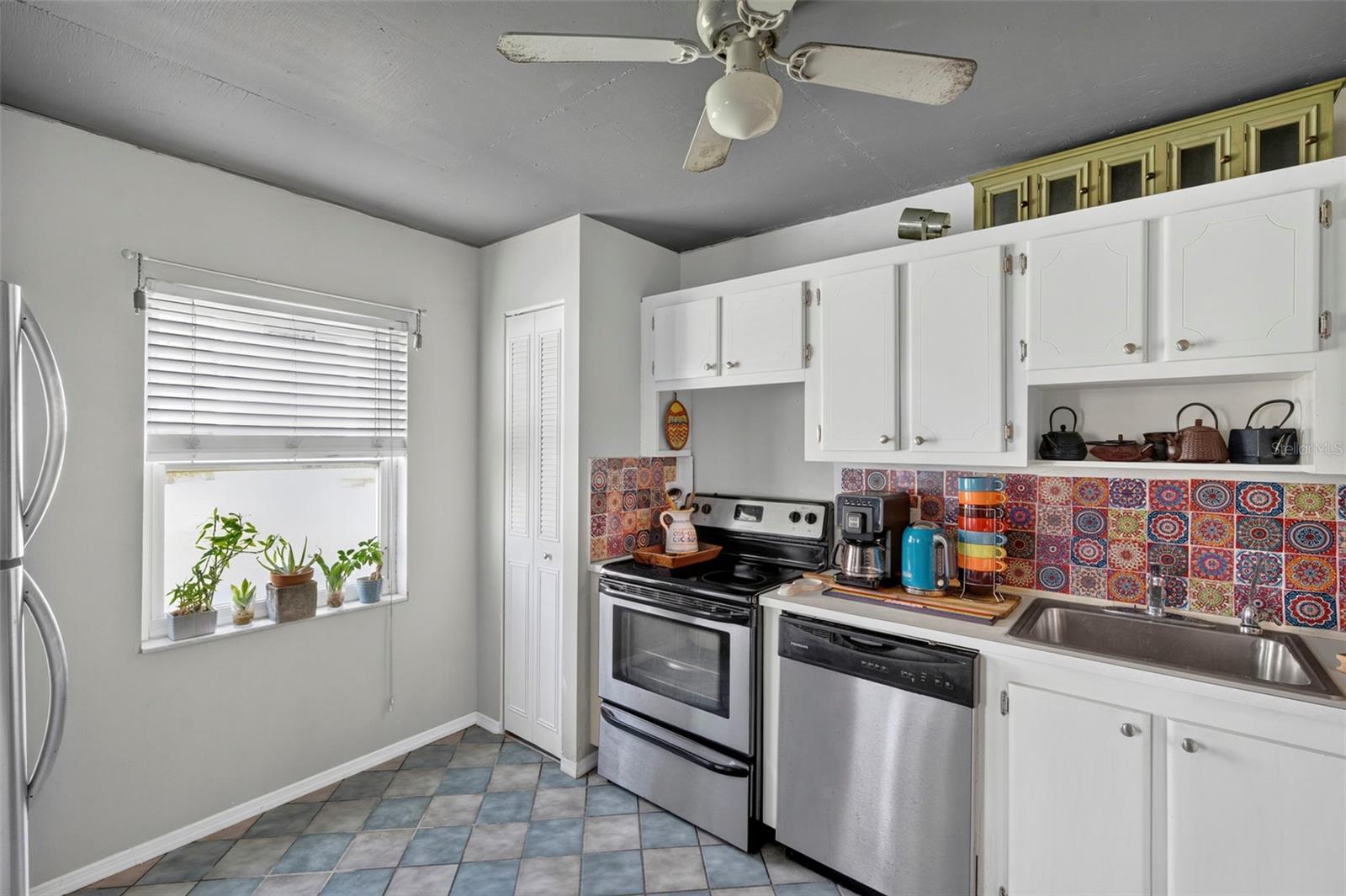 6960 20th Unit 105, St Petersburg, FL 33710