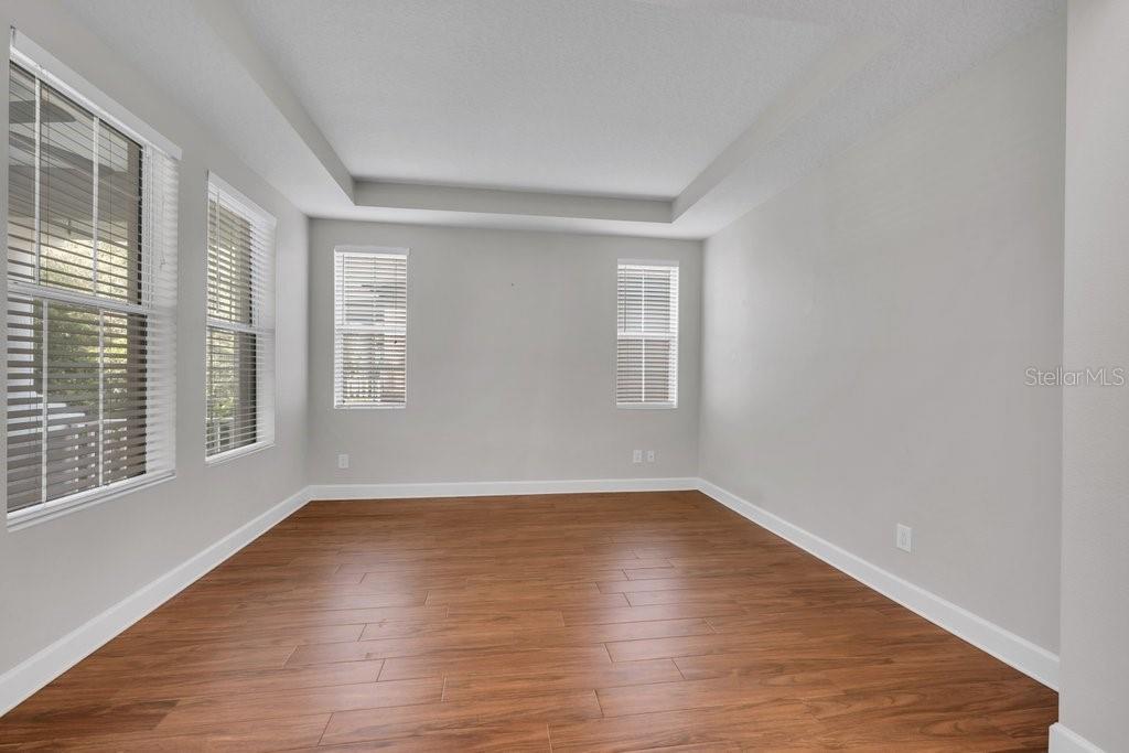 16013 Loneoak View, Lithia, FL 33547