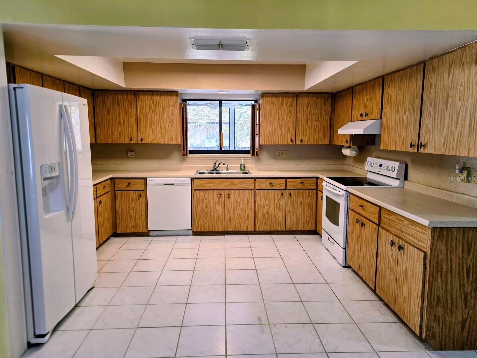 4841 Sunday, Sarasota, FL 34235