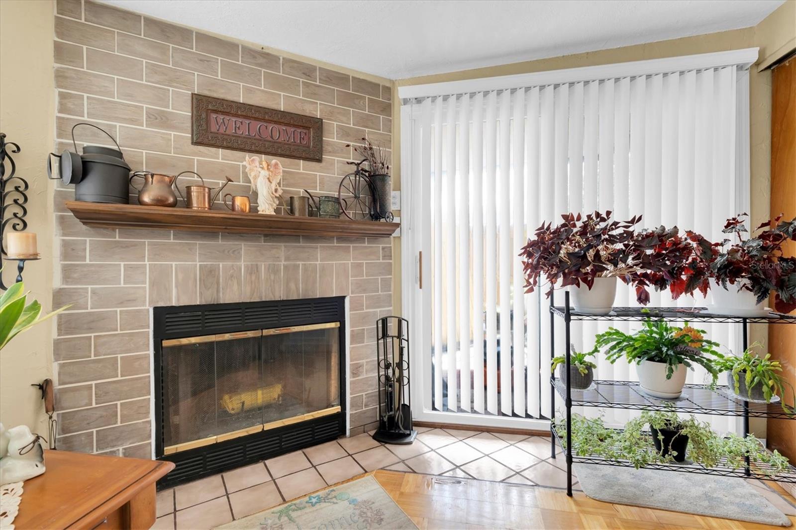 3227 48th, St Petersburg, FL 33714