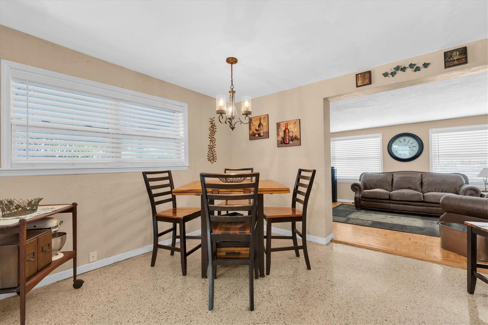 3227 48th, St Petersburg, FL 33714