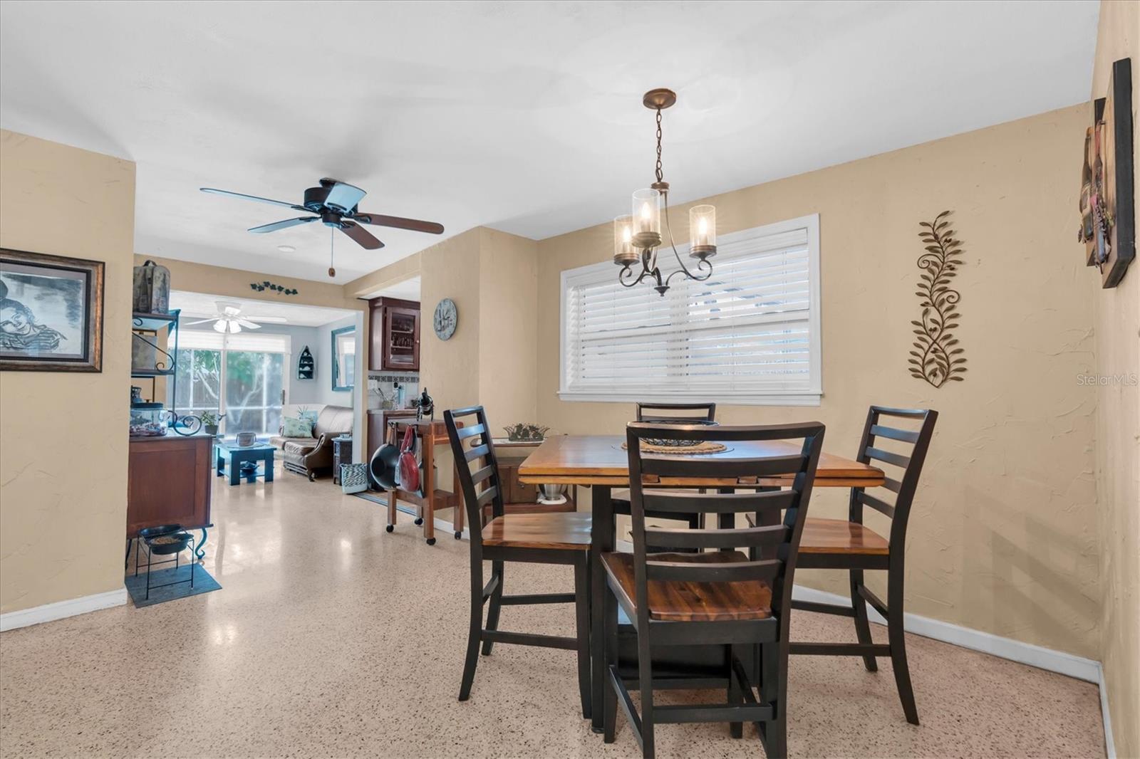 3227 48th, St Petersburg, FL 33714