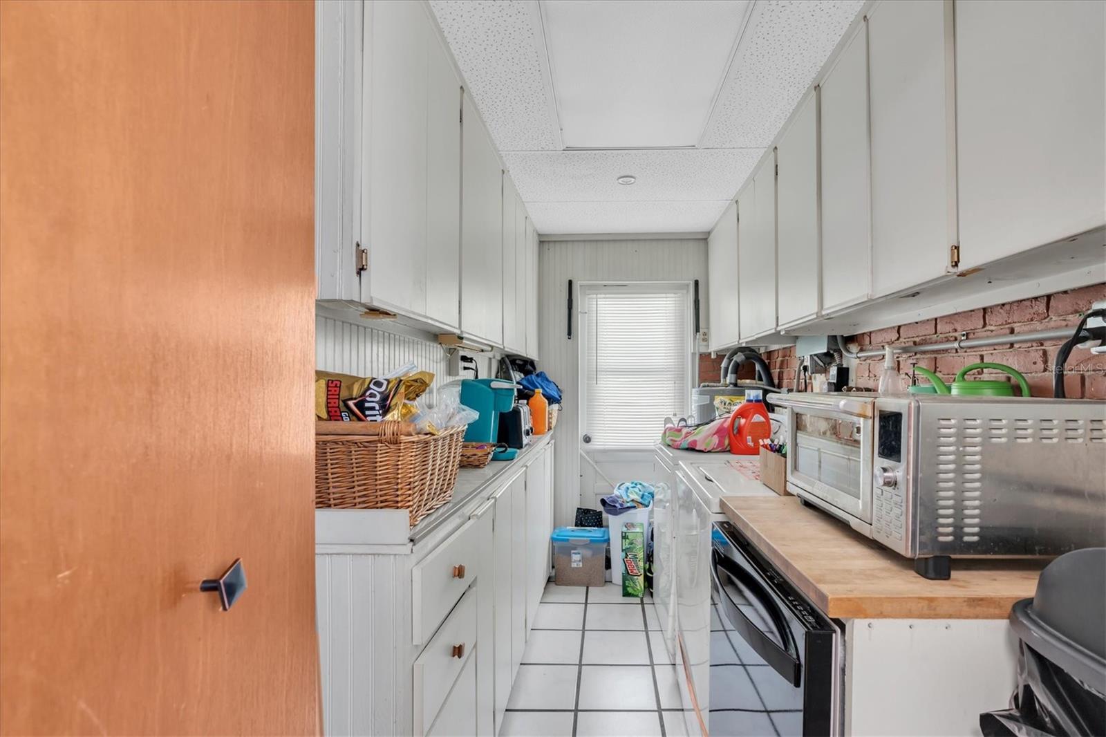 3227 48th, St Petersburg, FL 33714