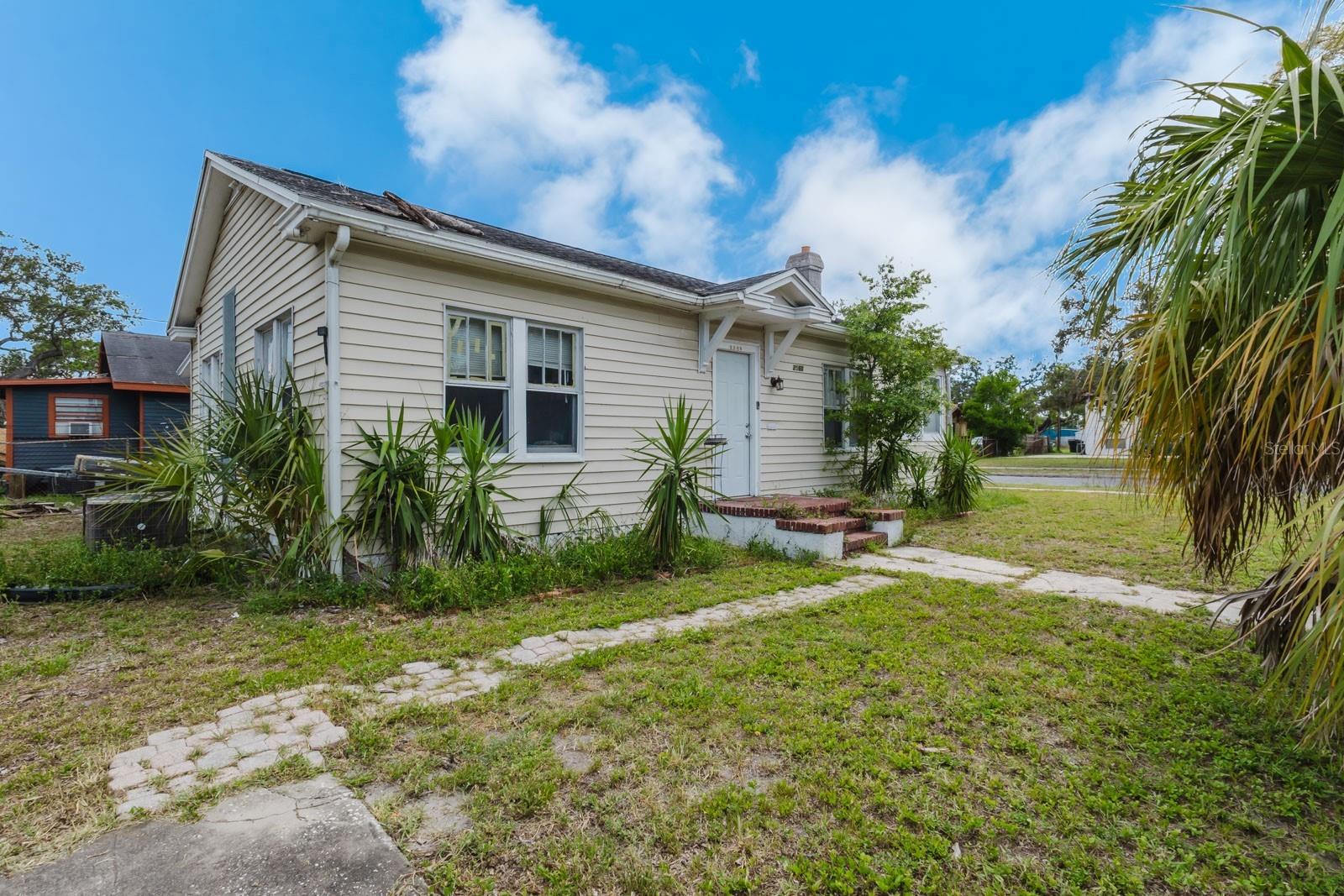 2560 5th, St Petersburg, FL 33712