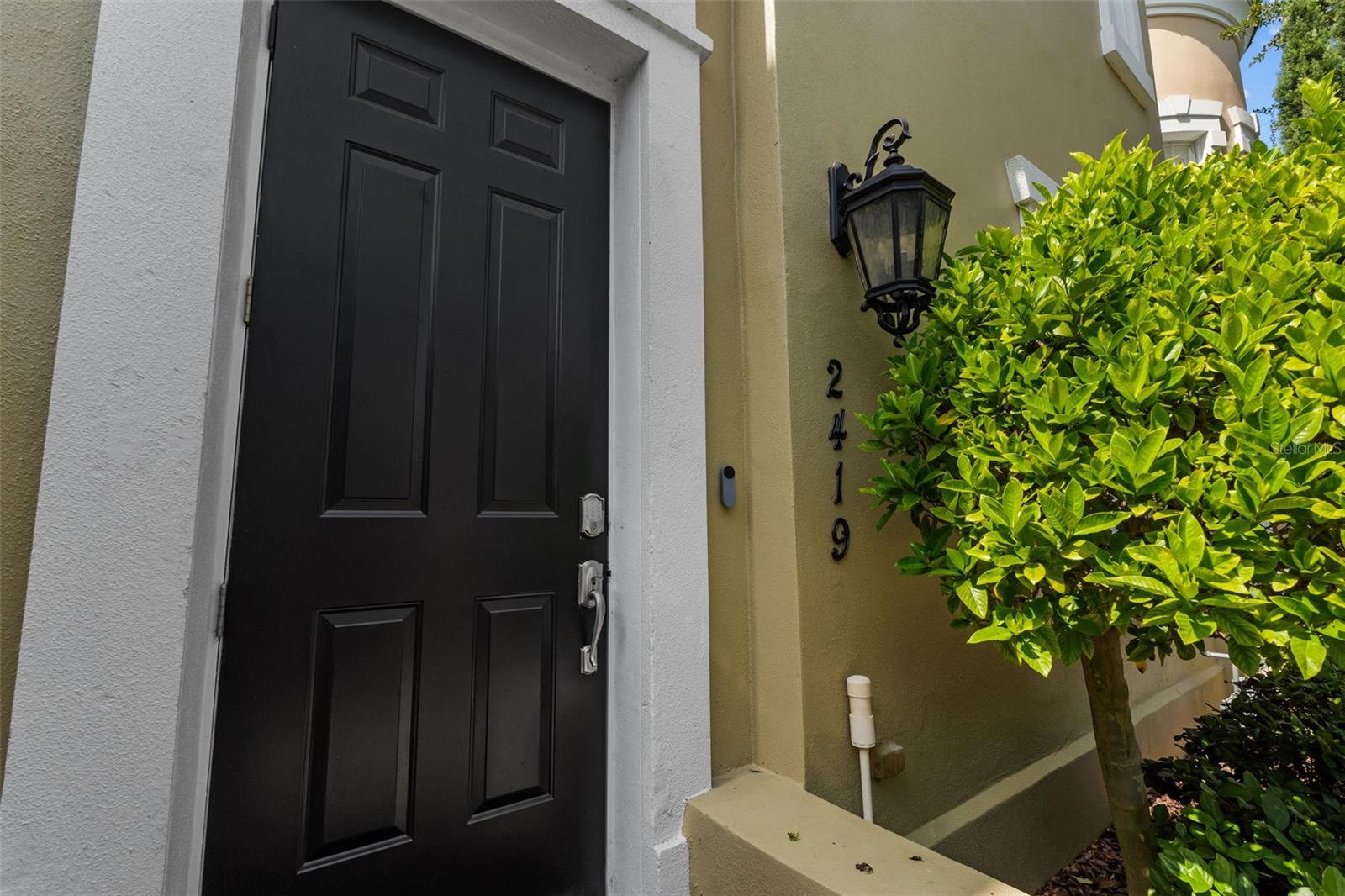2419 Victoria Gardens, Tampa, FL 33609