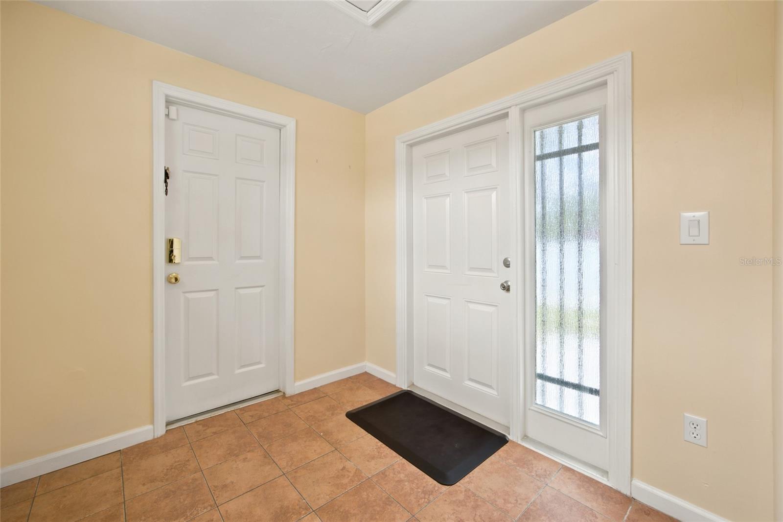 742 12th, Ocala, FL 34471