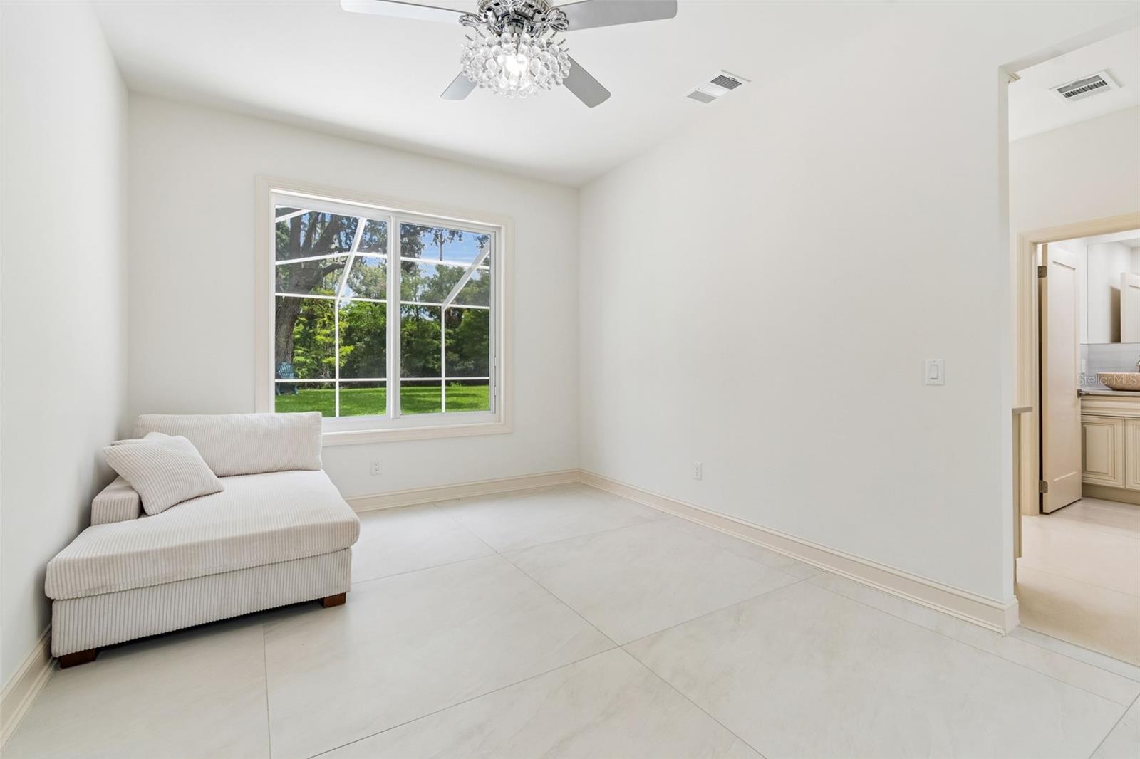 4966 Ebensburg, Tampa, FL 33647