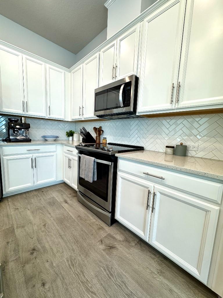 2317 Lindstrom, Sarasota, FL 34237
