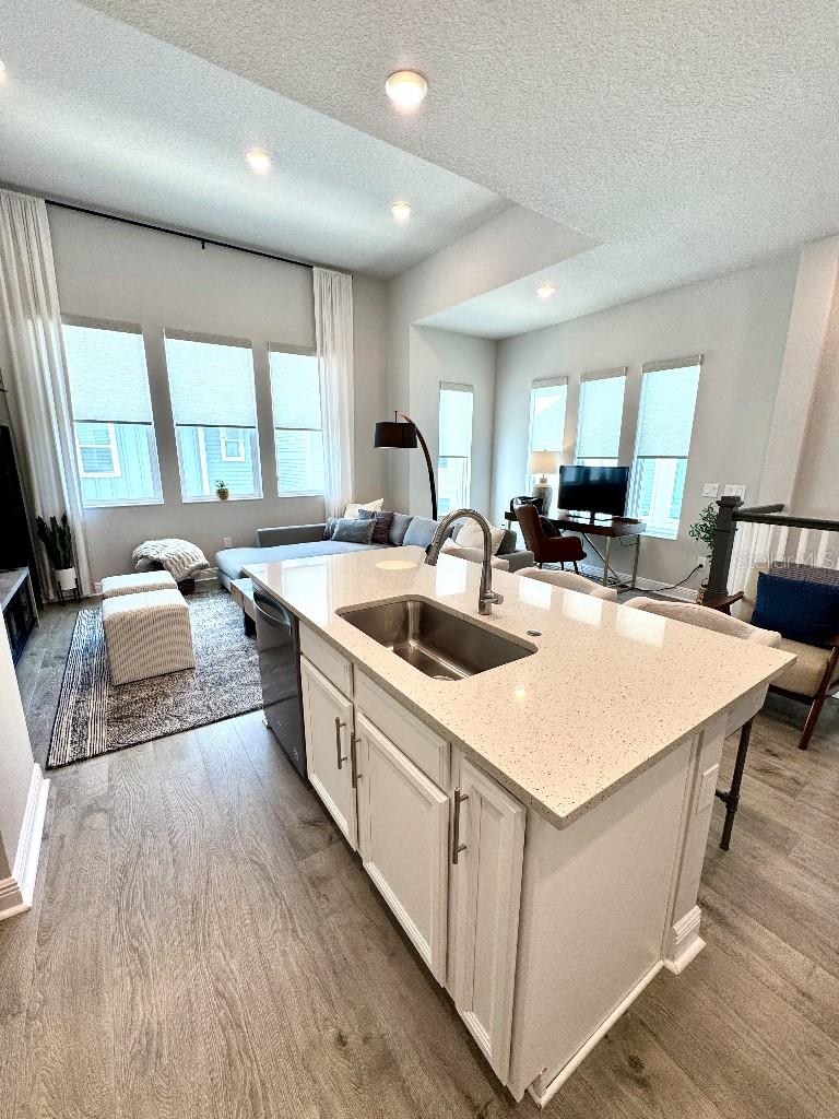 2317 Lindstrom, Sarasota, FL 34237