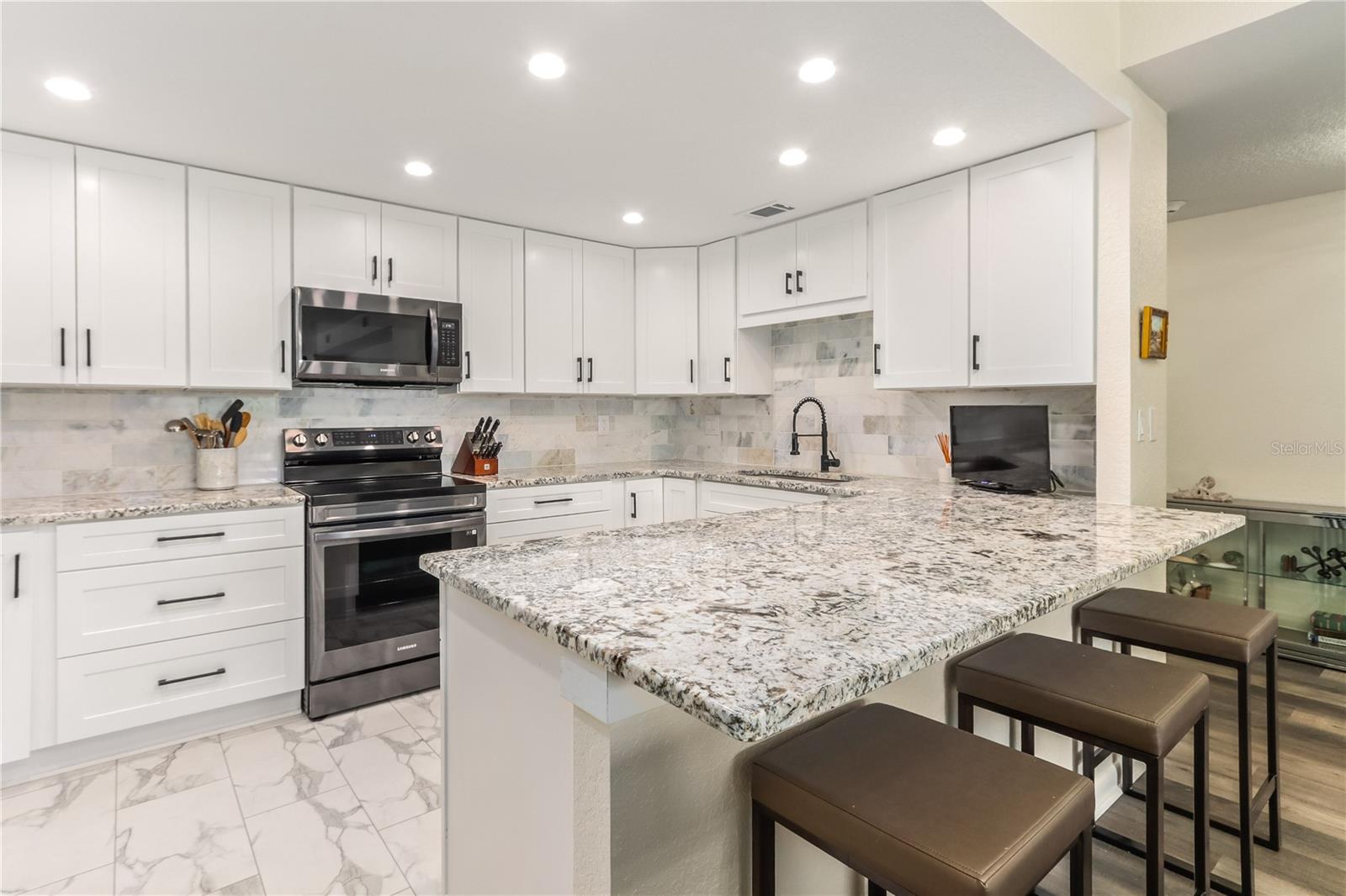 4 Belleview Unit 205, Belleair, FL 33756