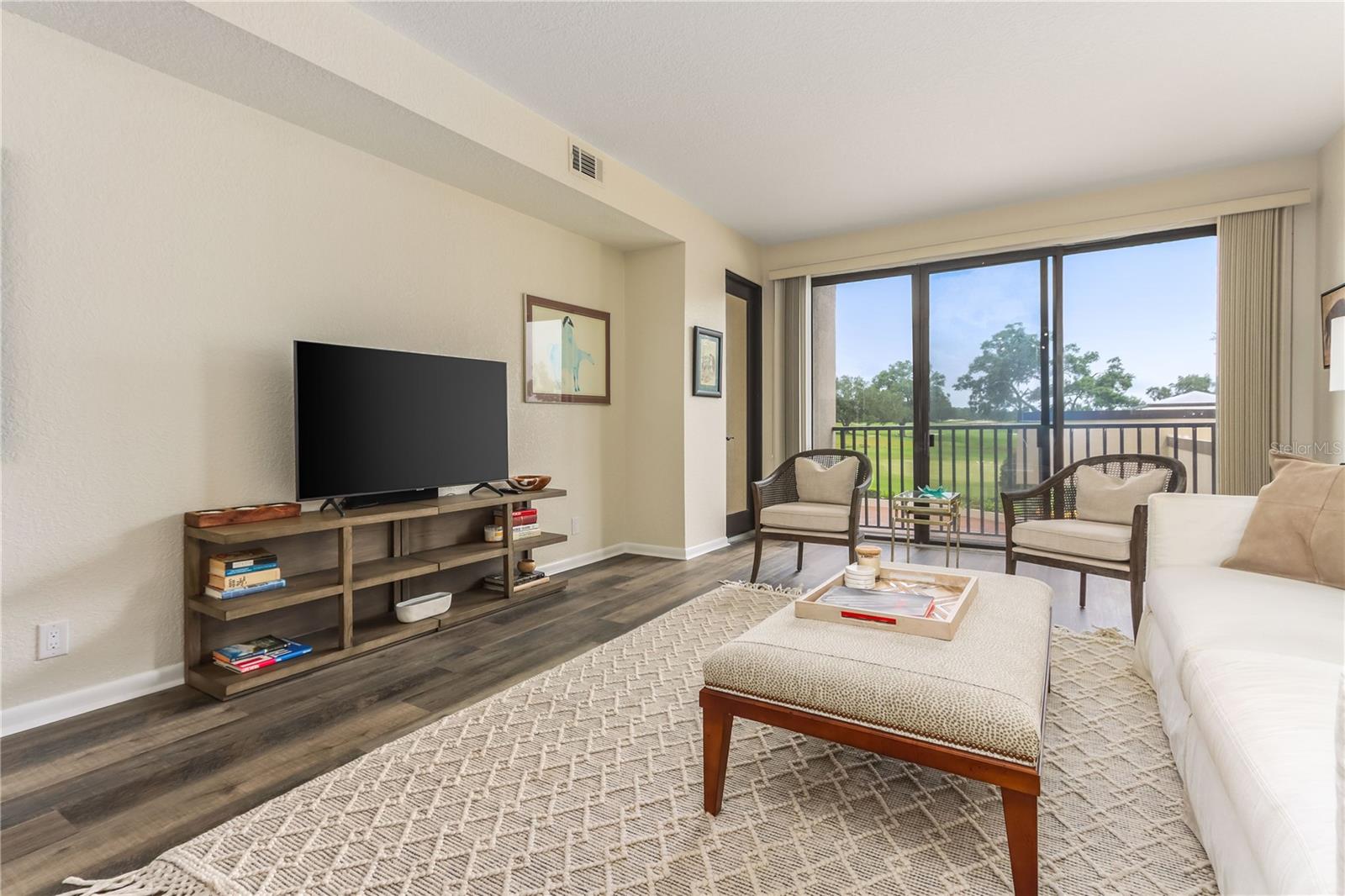4 Belleview Unit 205, Belleair, FL 33756