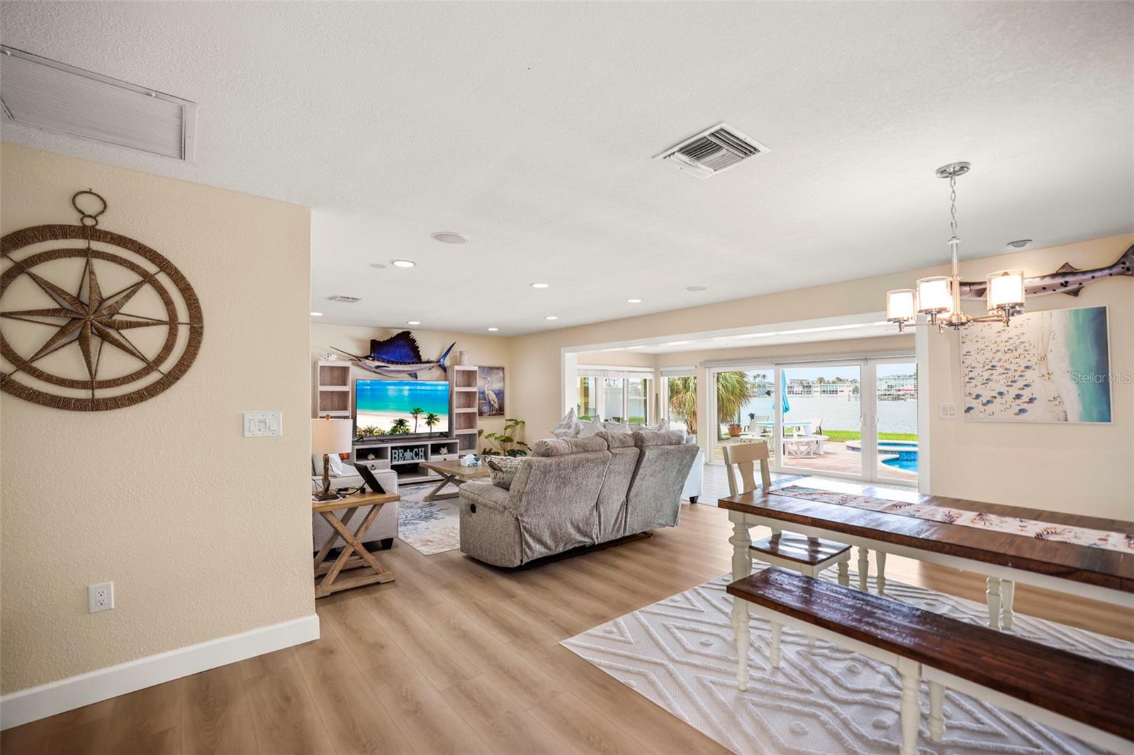 6360 2nd Palm, St Petersburg, FL 33706