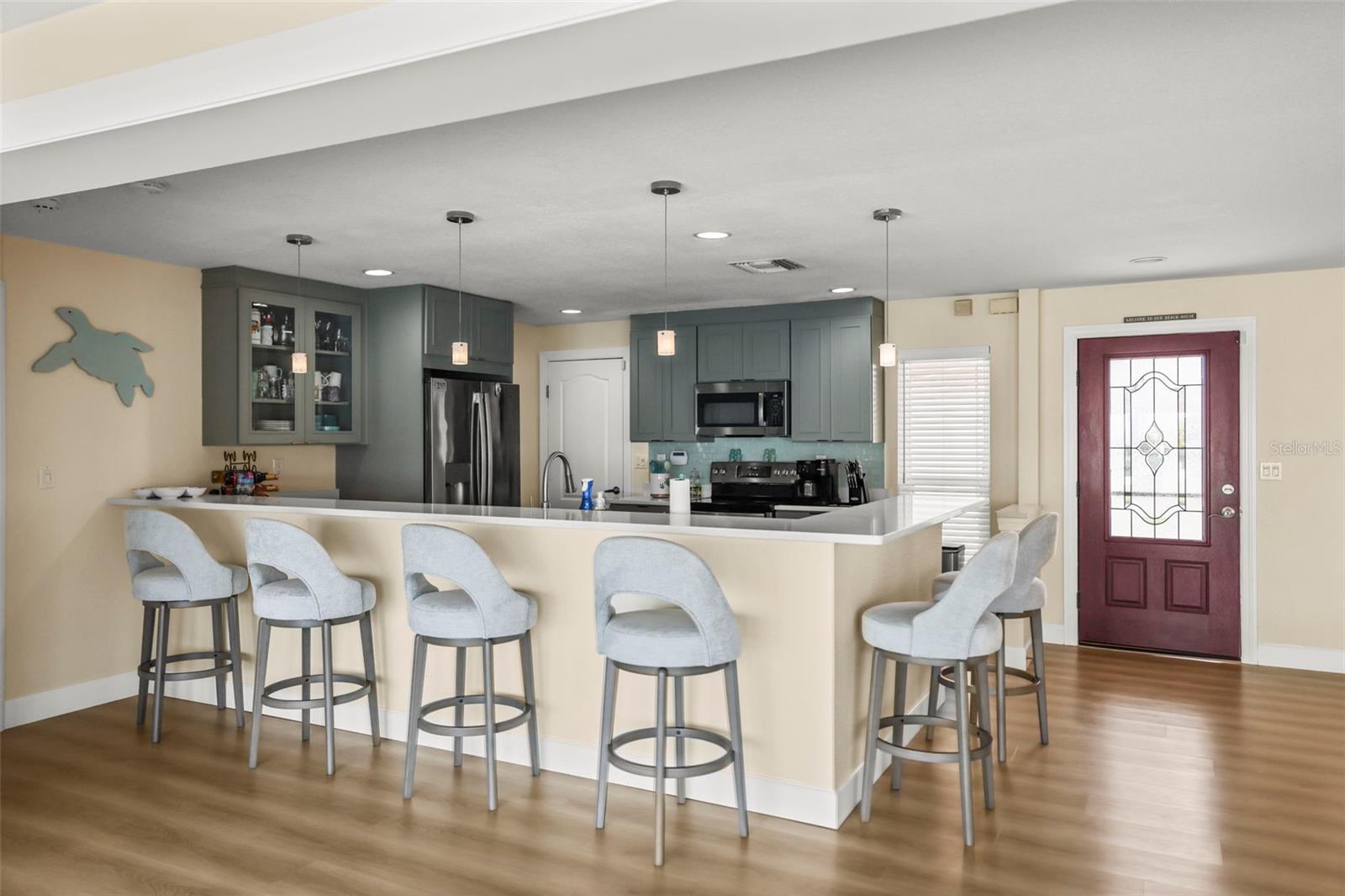 6360 2nd Palm, St Petersburg, FL 33706