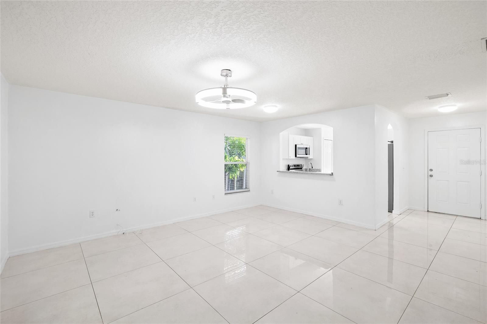 10001 Florence, Tampa, FL 33612
