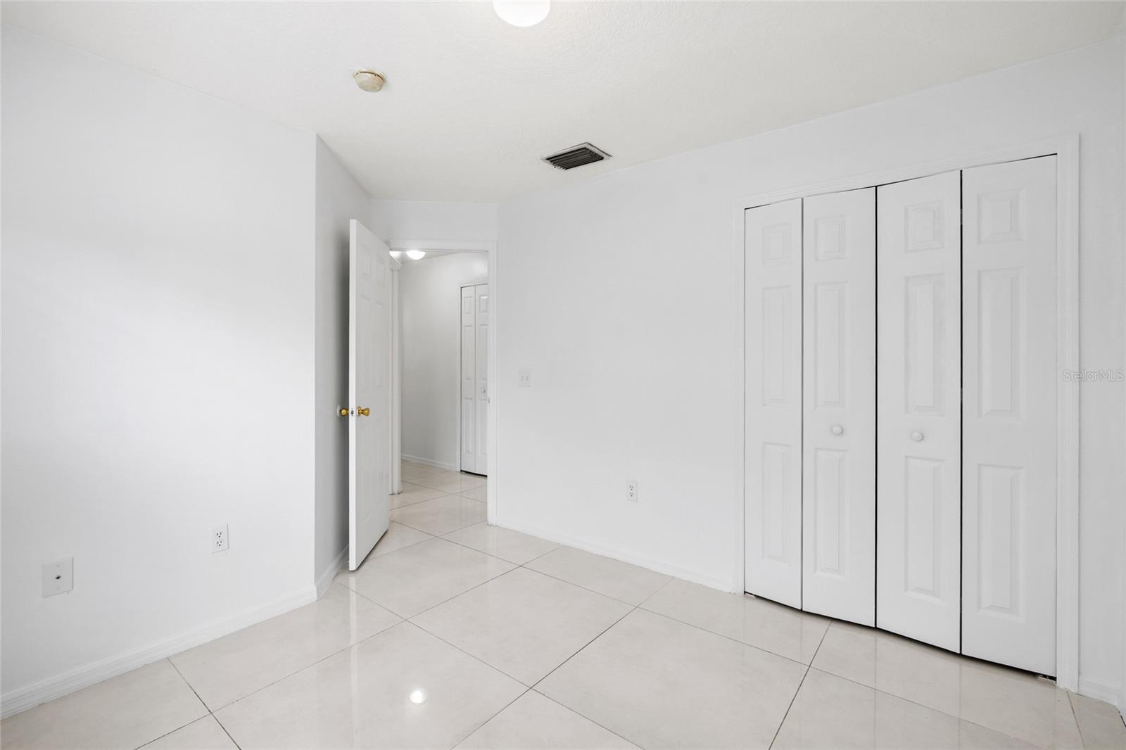 10001 Florence, Tampa, FL 33612