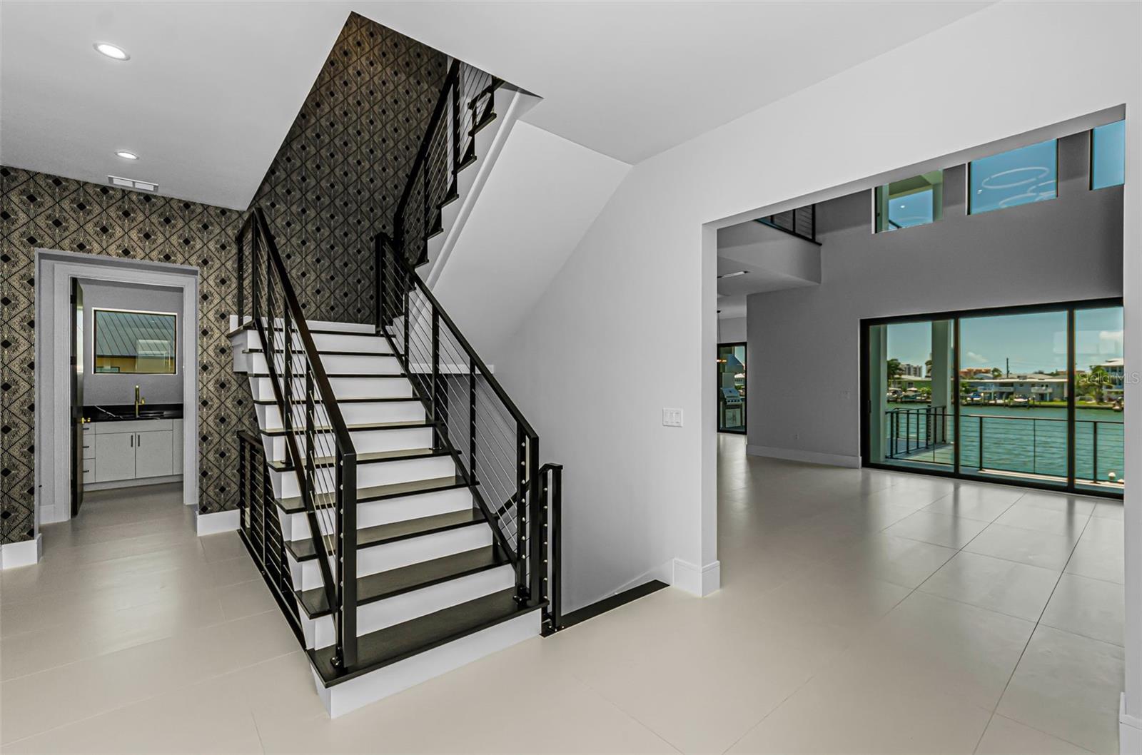 43 Dolphin, Treasure Island, FL 33706