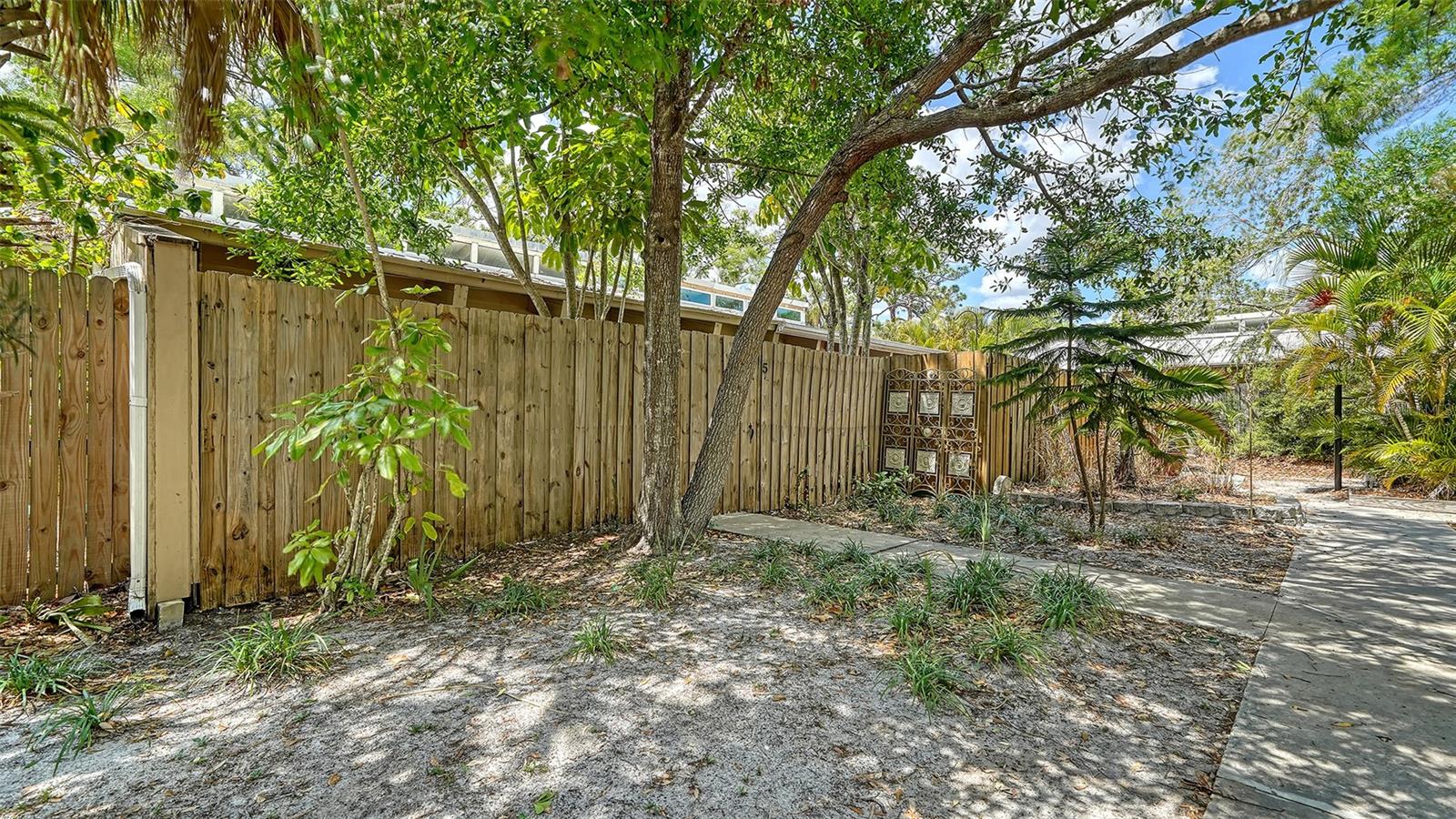 500 Jefferson Unit B-5, Sarasota, FL 34237