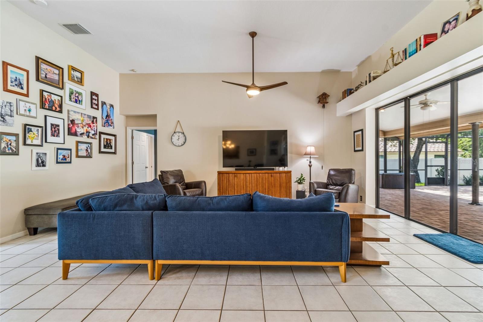 2937 Hillcreek, Clearwater, FL 33759