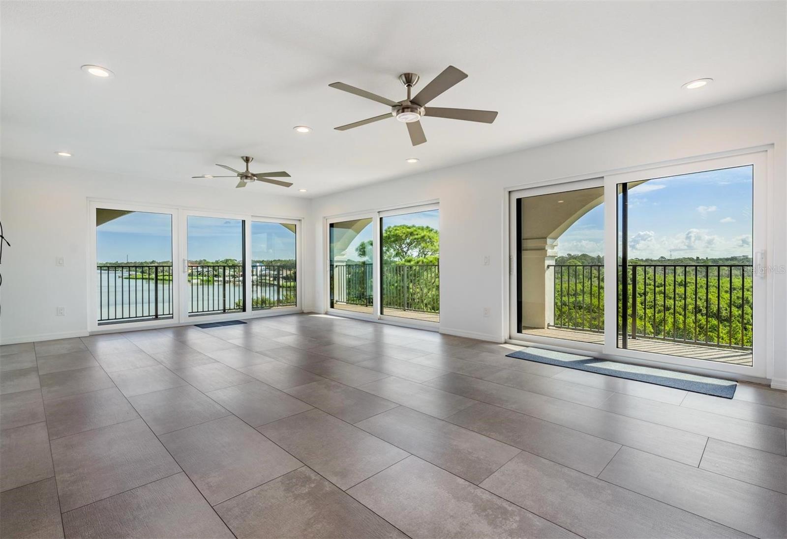 243 Mariner Unit 243, Tarpon Springs, FL 34689