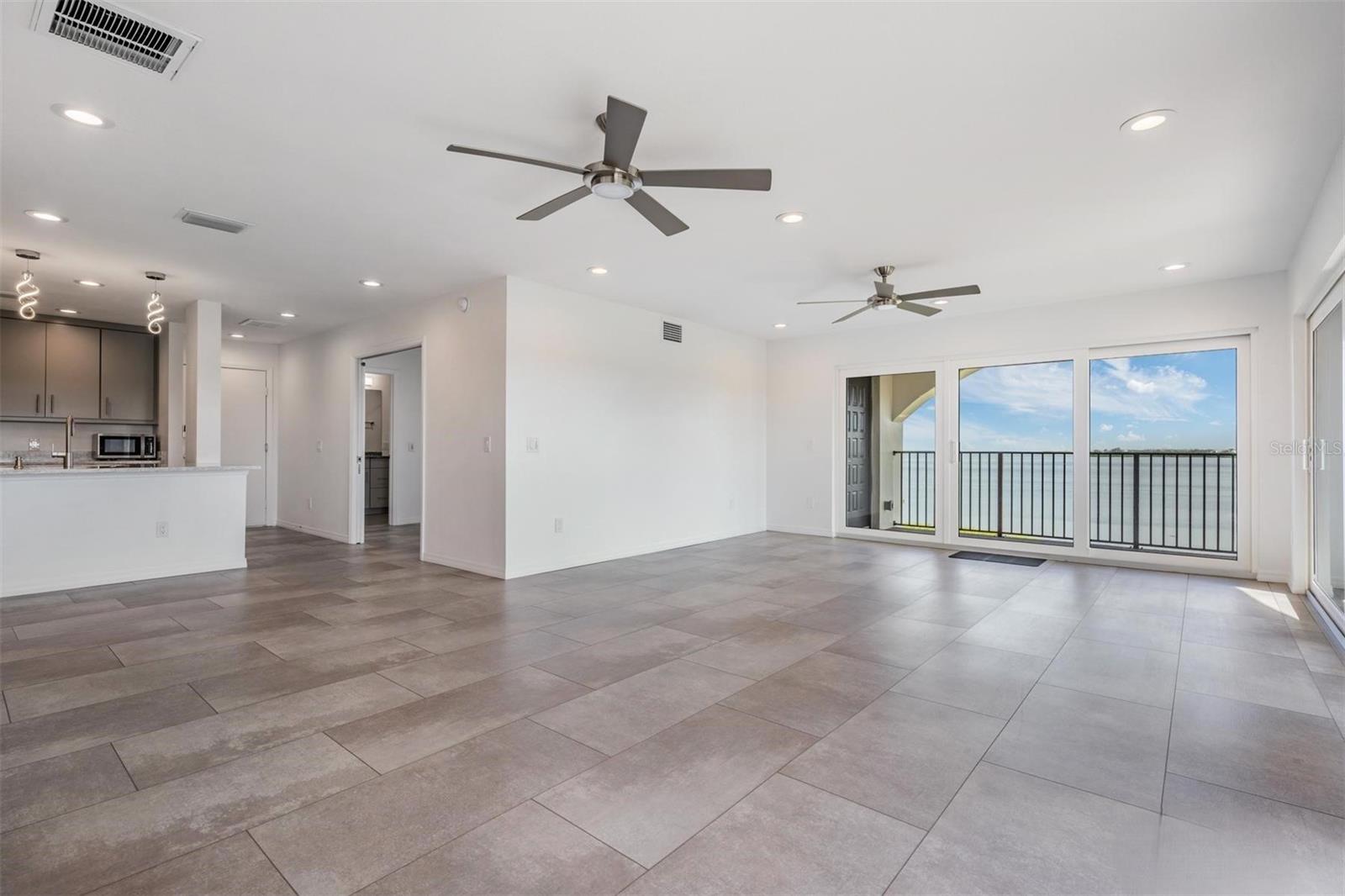 243 Mariner Unit 243, Tarpon Springs, FL 34689