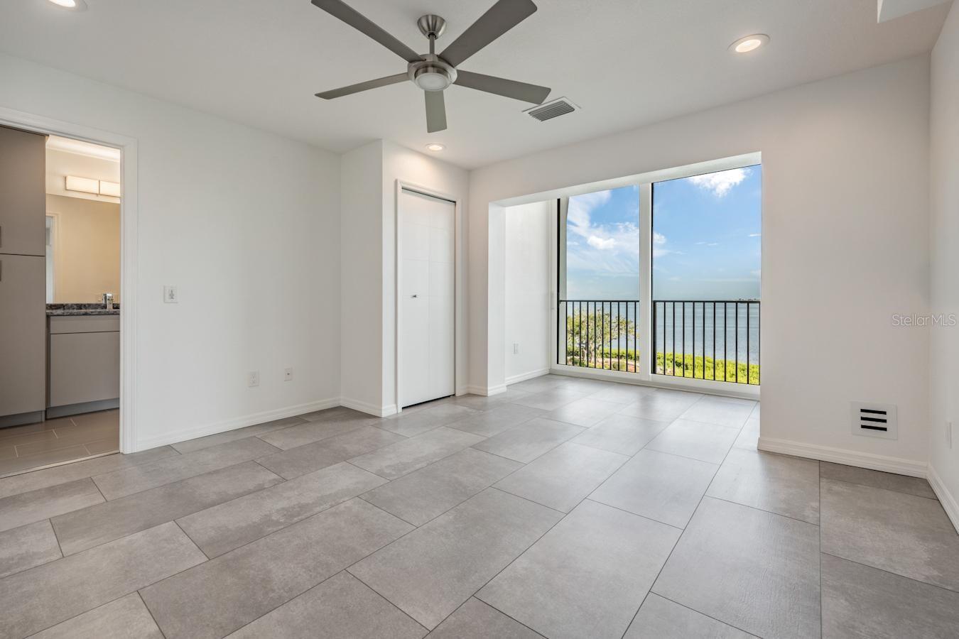 243 Mariner Unit 243, Tarpon Springs, FL 34689