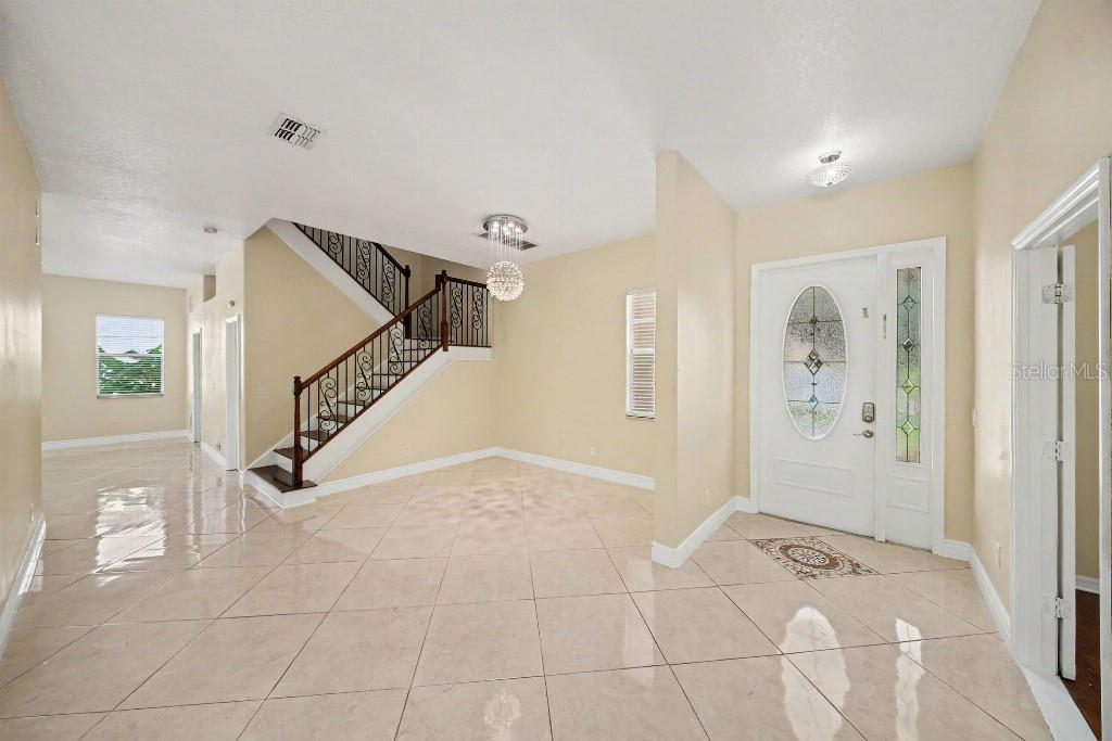 20009 Oakflower, Tampa, FL 33647