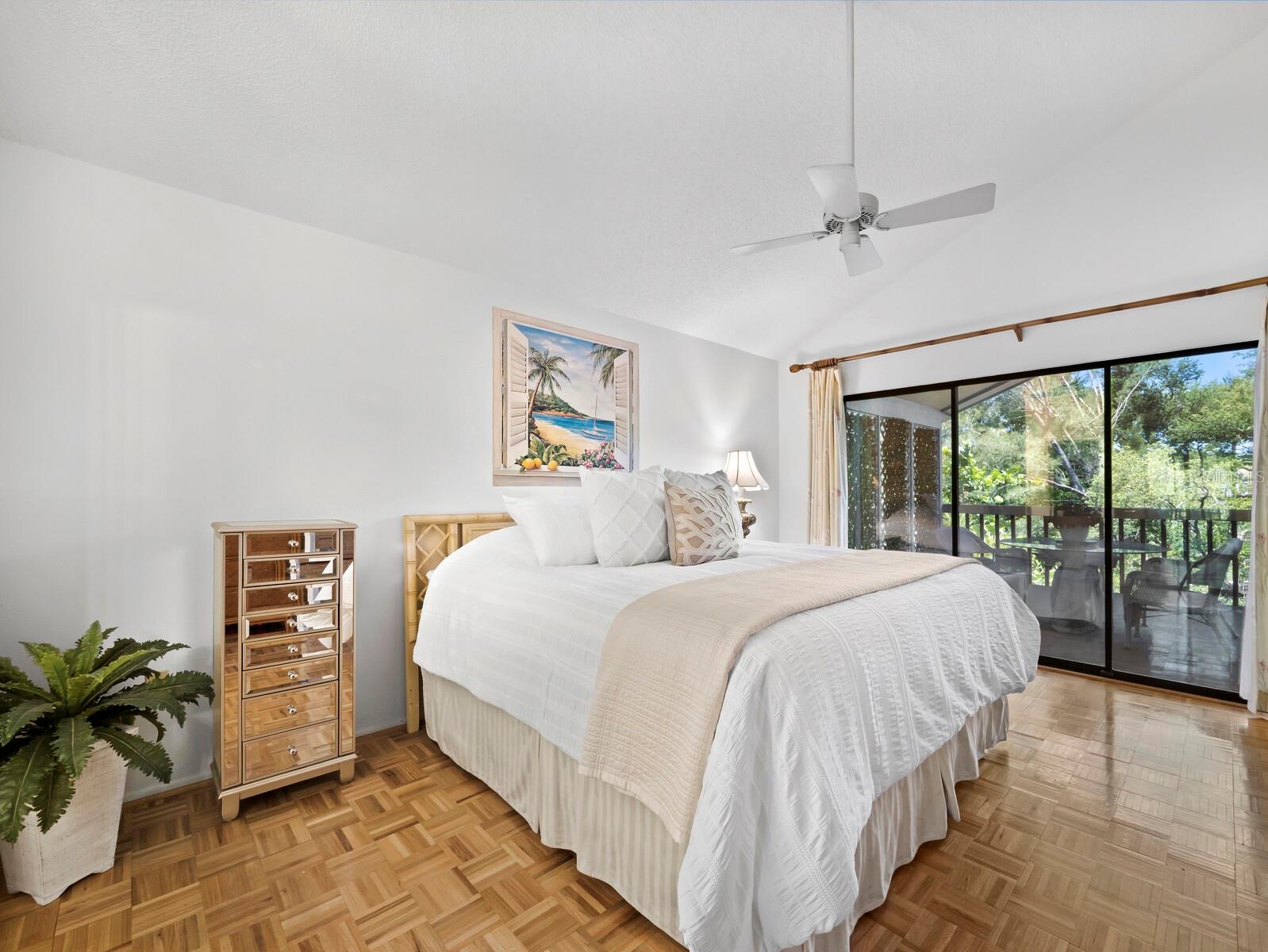 4114 Roberts Point, Sarasota, FL 34242