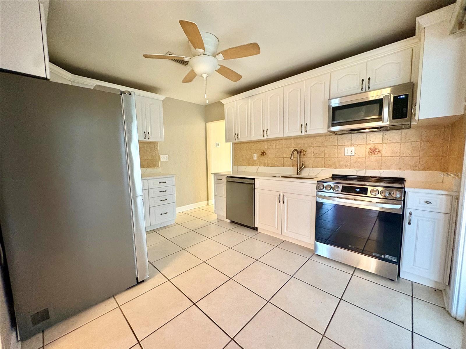 360 72nd, St Petersburg, FL 33706