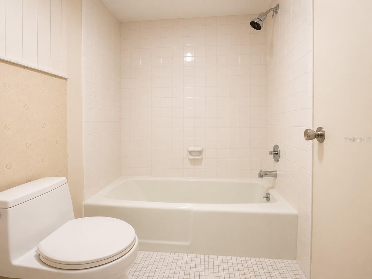 2675 Gulf of Mexico Unit 203, Longboat Key, FL 34228