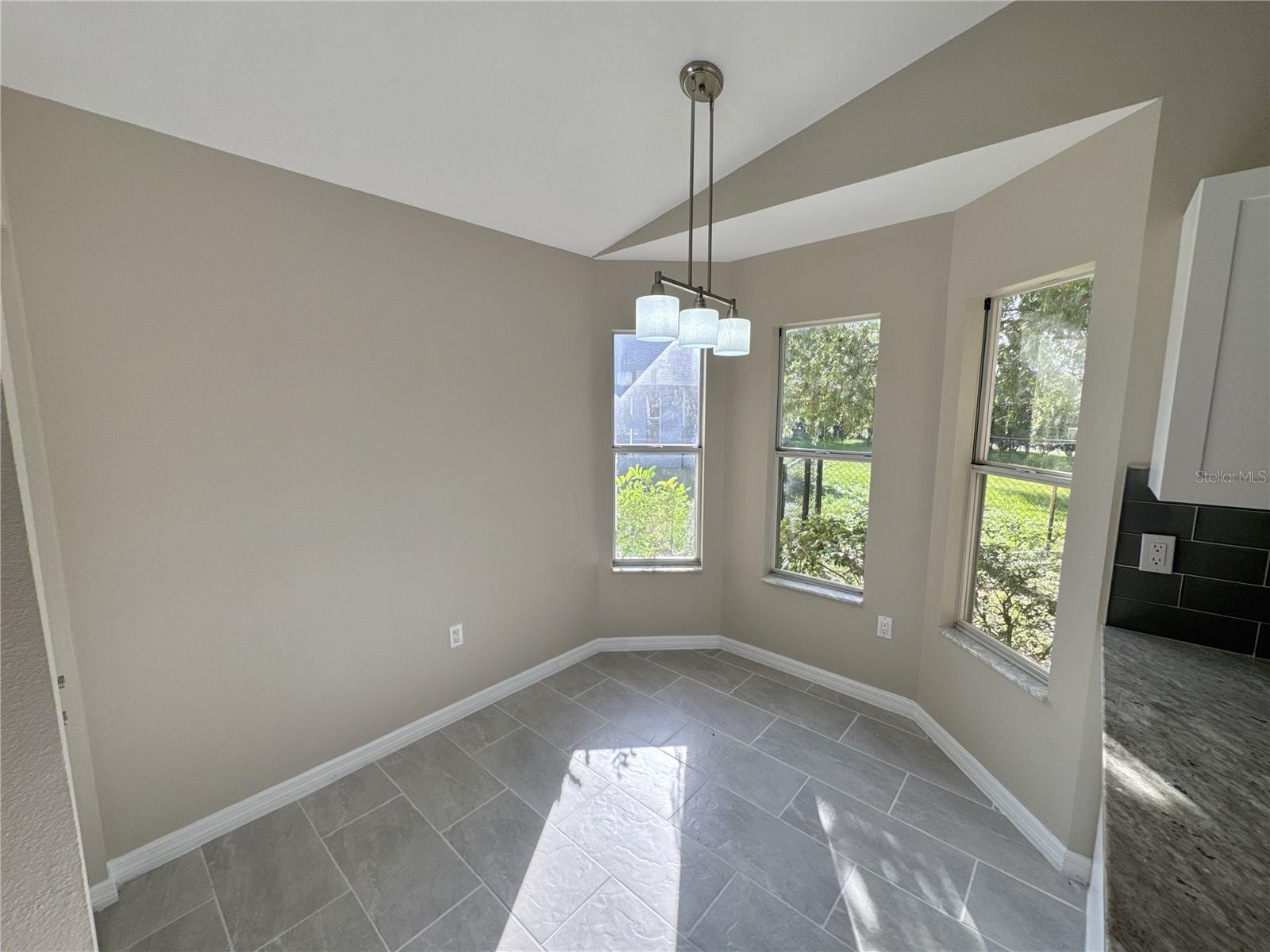 3174 57th Avenue, Bradenton, FL 34203