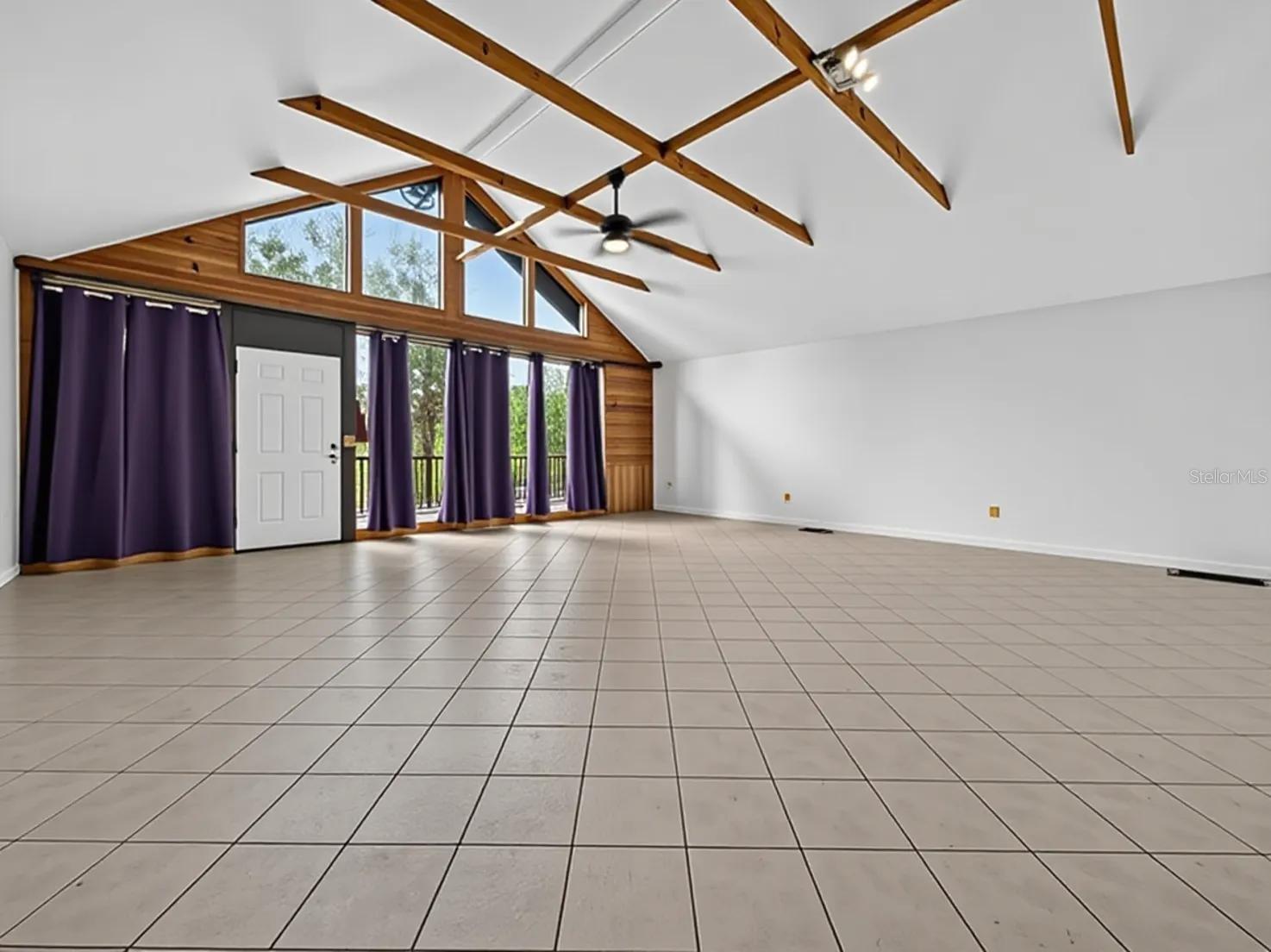 14820 County Road 48, Astatula, FL 34705