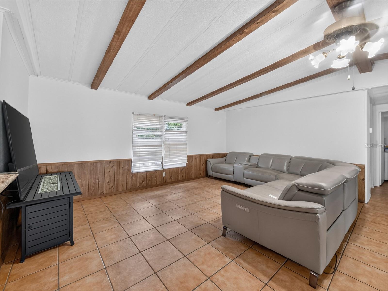14820 County Road 48, Astatula, FL 34705