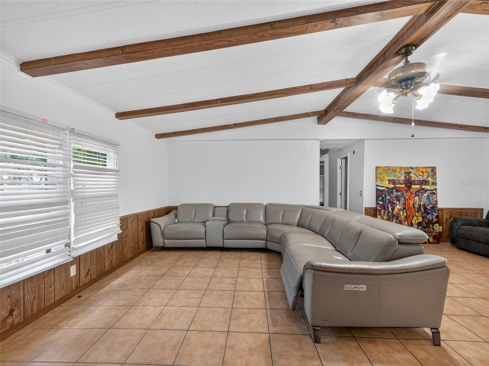 14820 County Road 48, Astatula, FL 34705