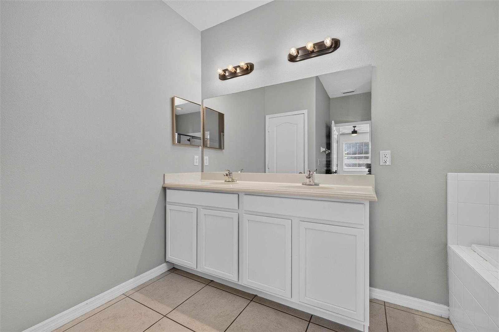 14013 Hollow Leaf, Riverview, FL 33579