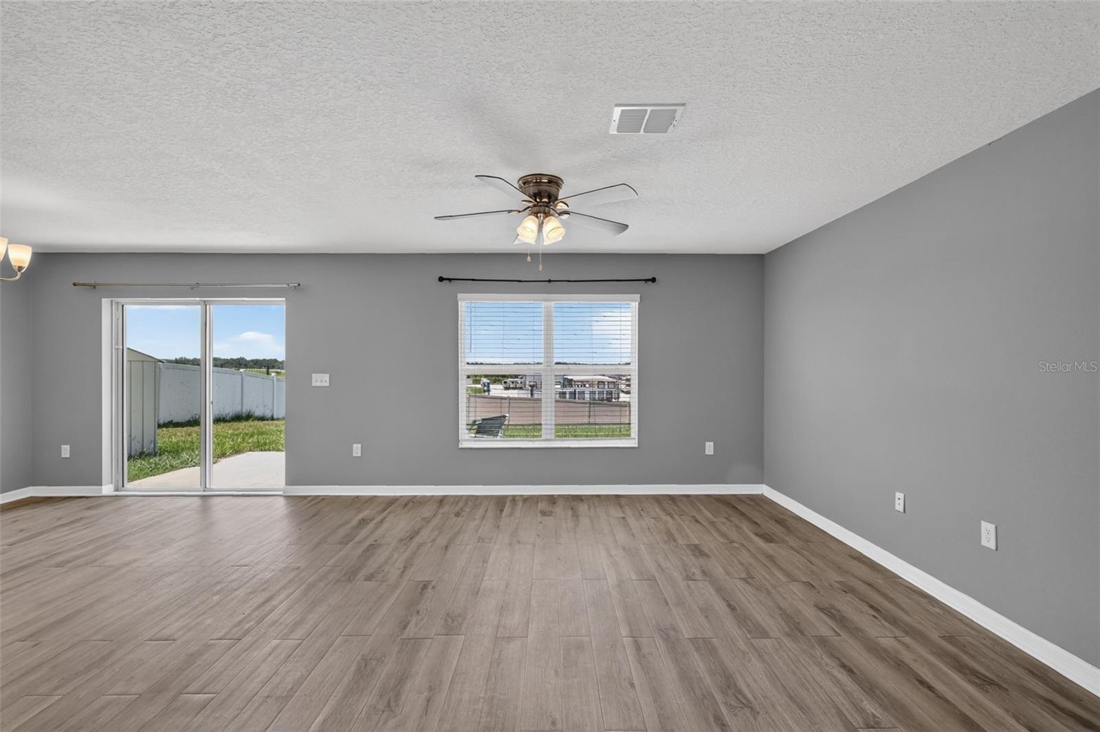 2465 Begonia, Mascotte, FL 34753