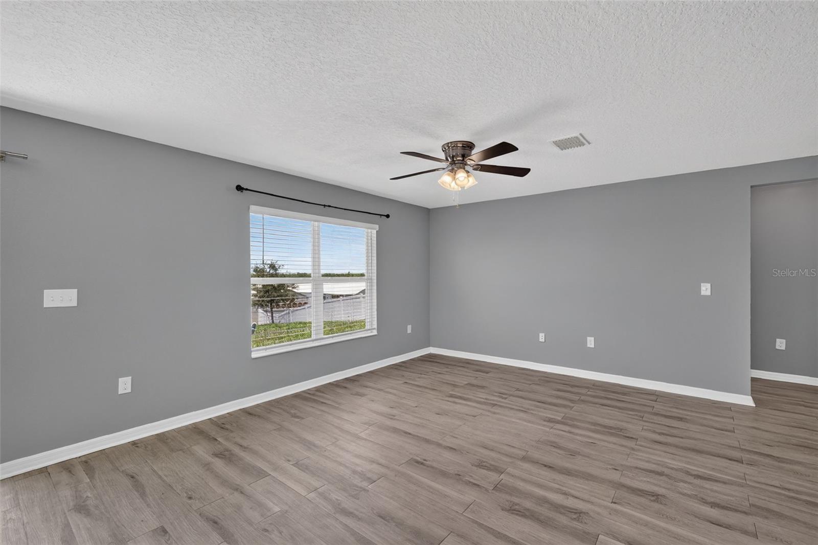 2465 Begonia, Mascotte, FL 34753