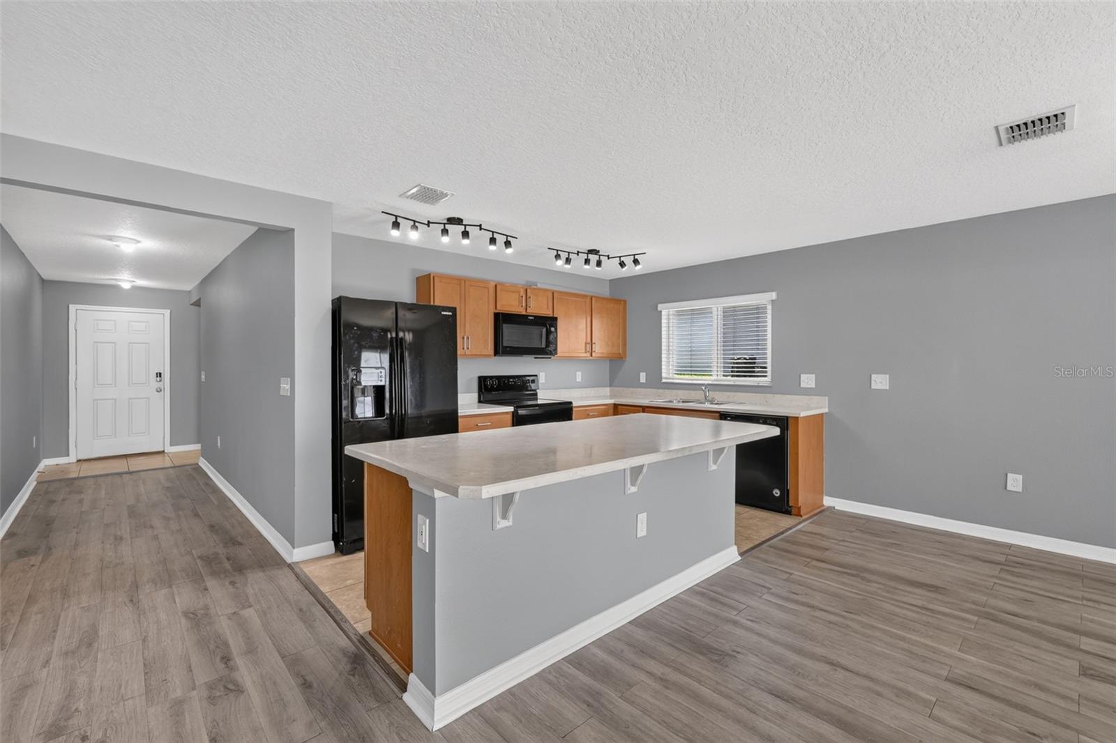 2465 Begonia, Mascotte, FL 34753