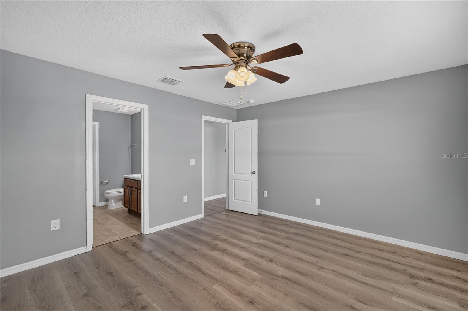 2465 Begonia, Mascotte, FL 34753
