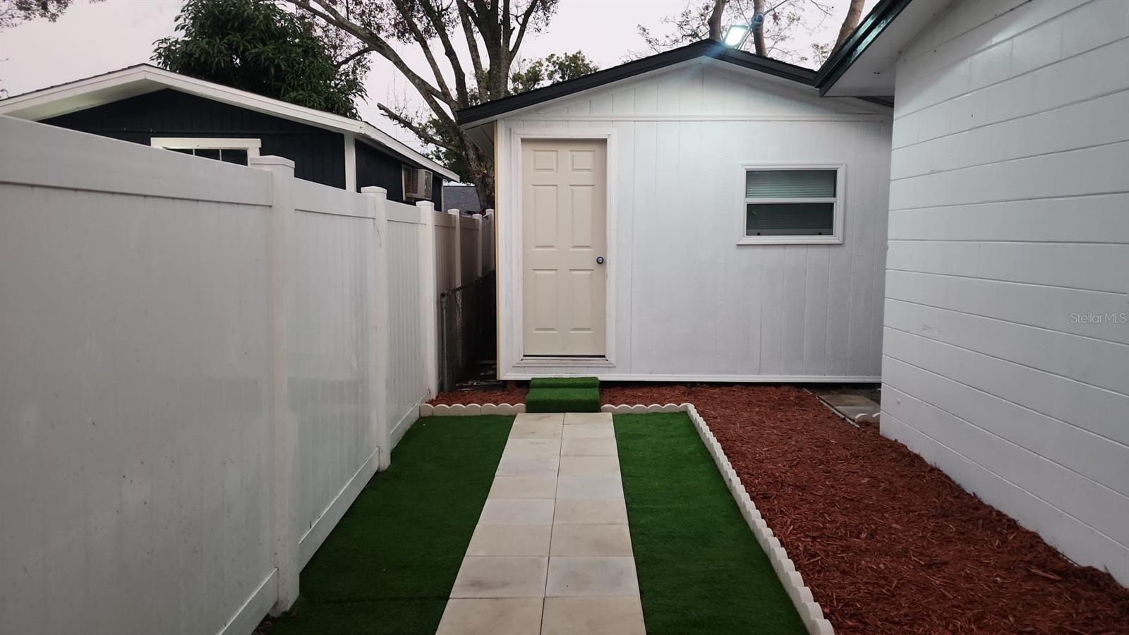 11105 22nd, Tampa, FL 33612
