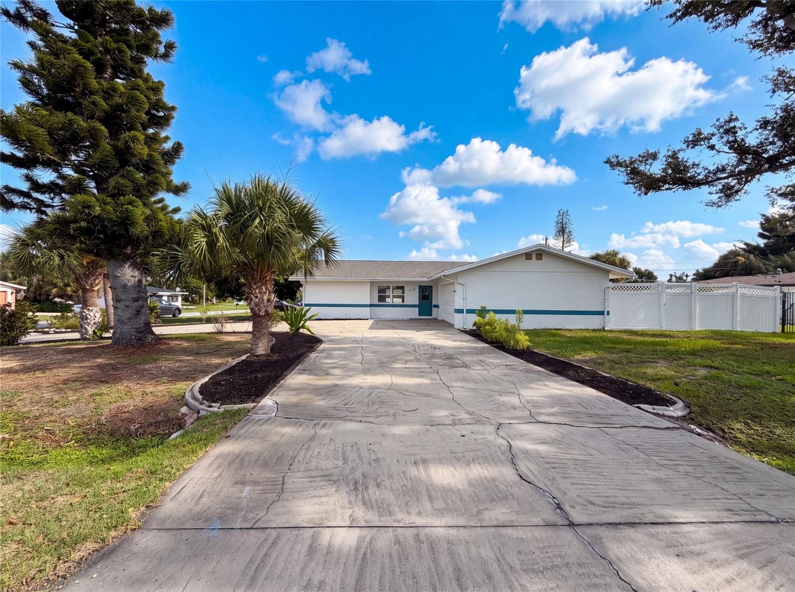 1672 Jupiter, Venice, FL 34293