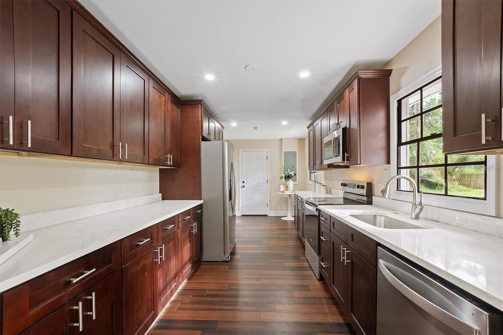 6005 Ike Smith, Plant City, FL 33565