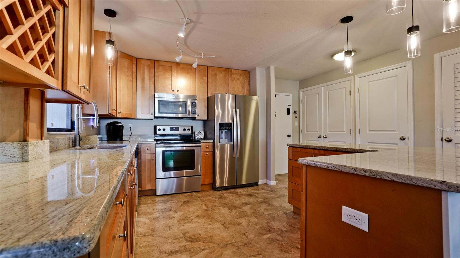 1400 1st Unit 206, Bradenton, FL 34205