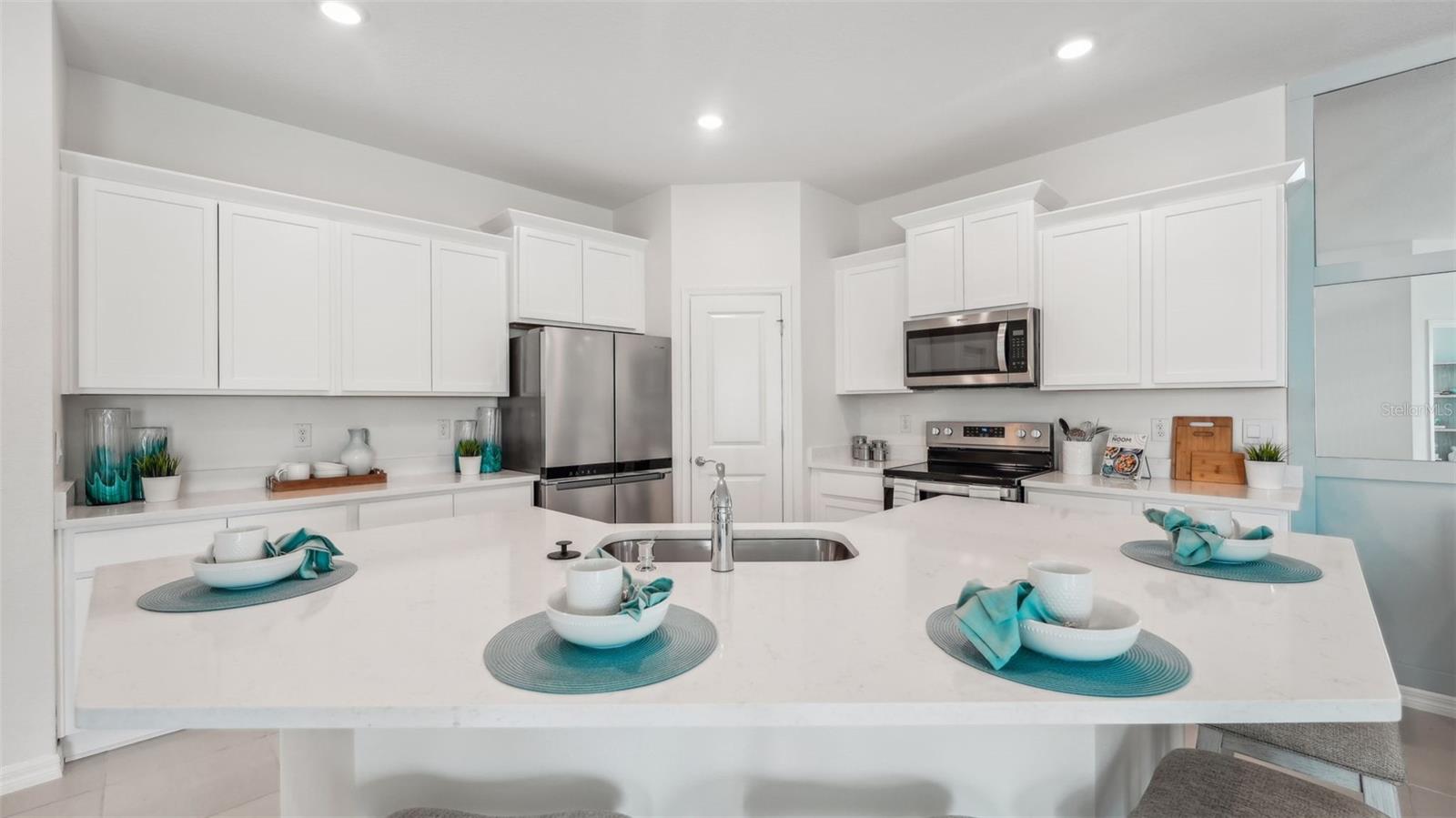 33042 Rustic Rise, San Antonio, FL 33576