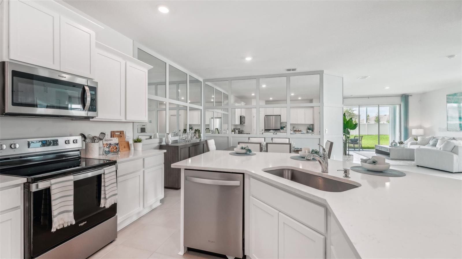 33042 Rustic Rise, San Antonio, FL 33576