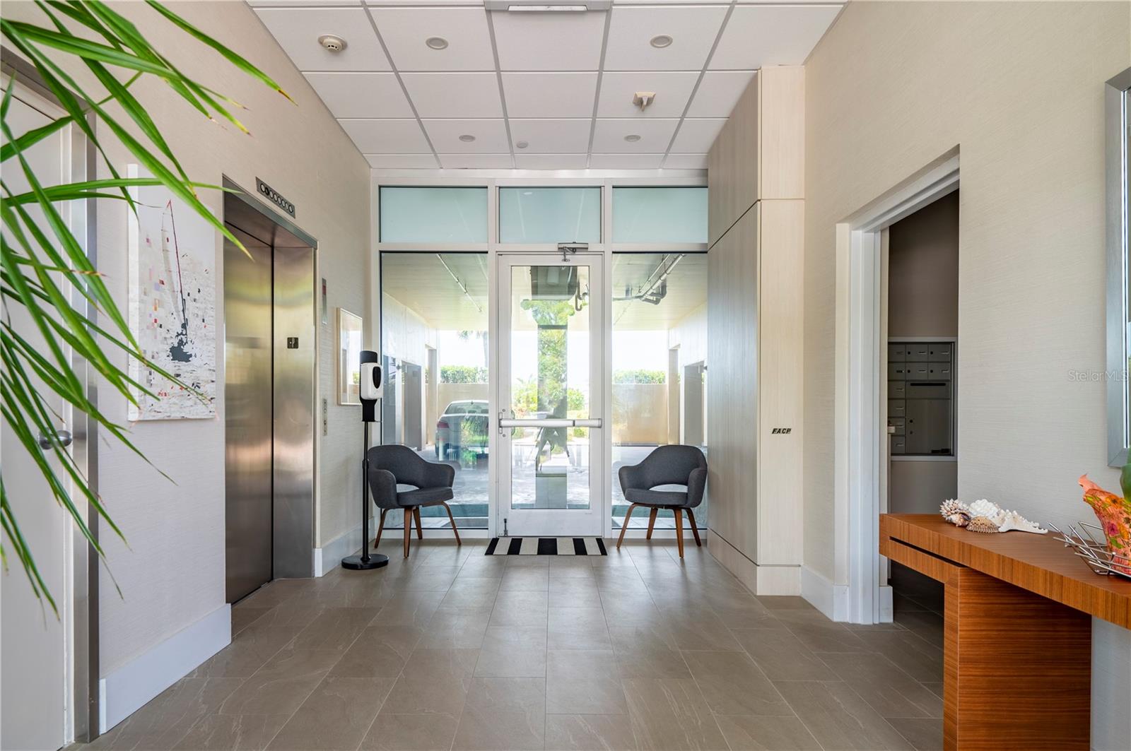 2675 Gulf of Mexico Unit 204, Longboat Key, FL 34228