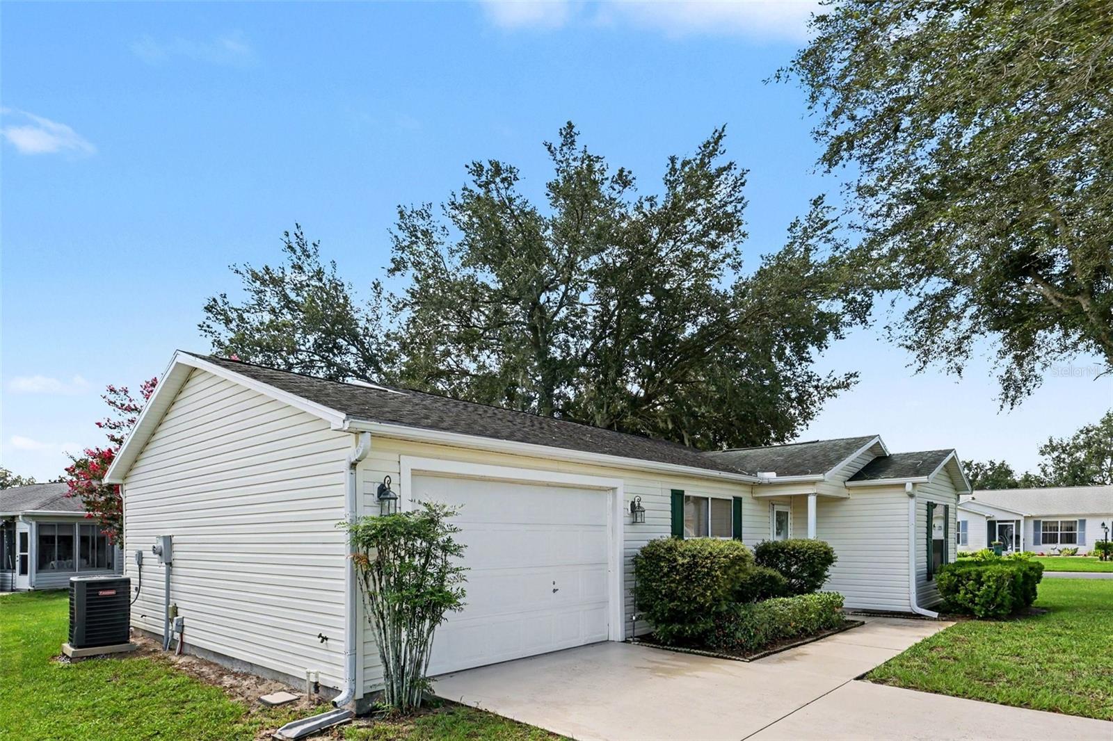 1501 Las Pacos, The Villages, FL 32162