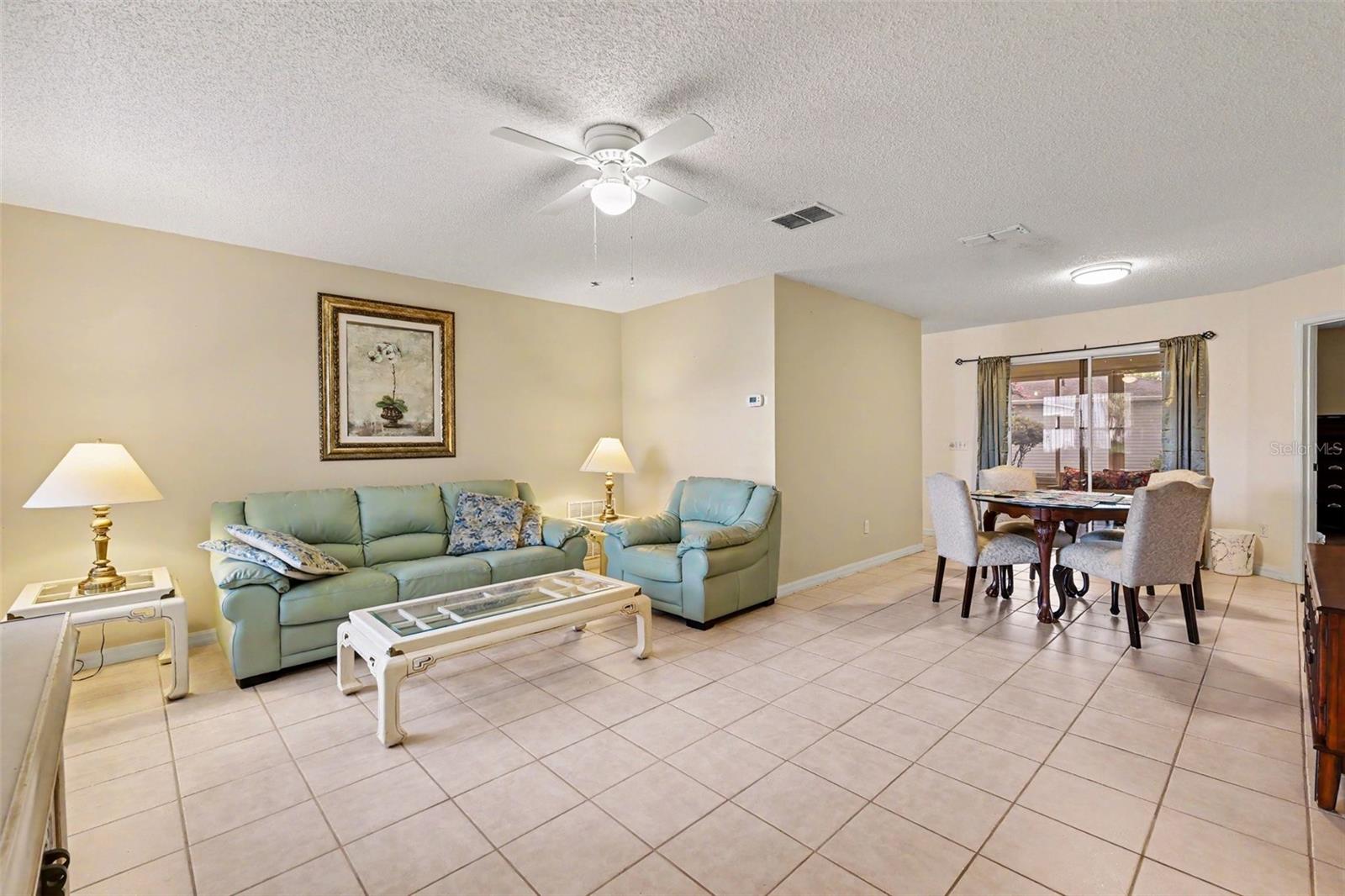 1501 Las Pacos, The Villages, FL 32162