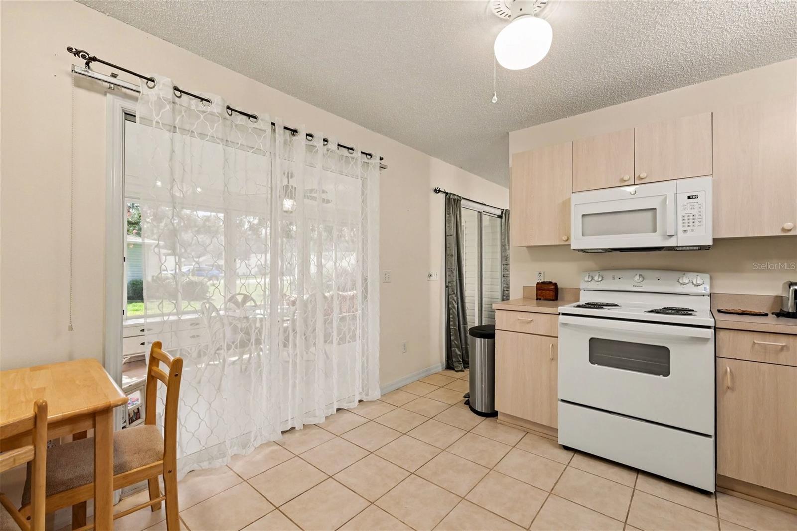 1501 Las Pacos, The Villages, FL 32162
