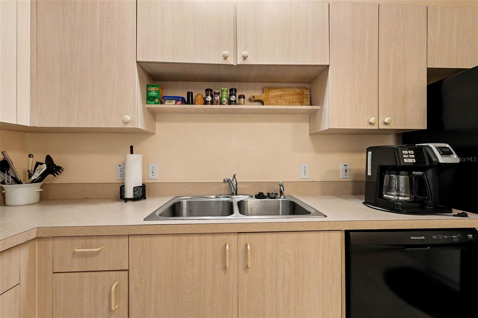 1501 Las Pacos, The Villages, FL 32162